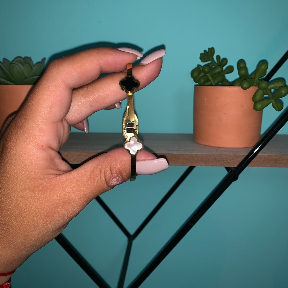 Bangle - Picture 2 of 2